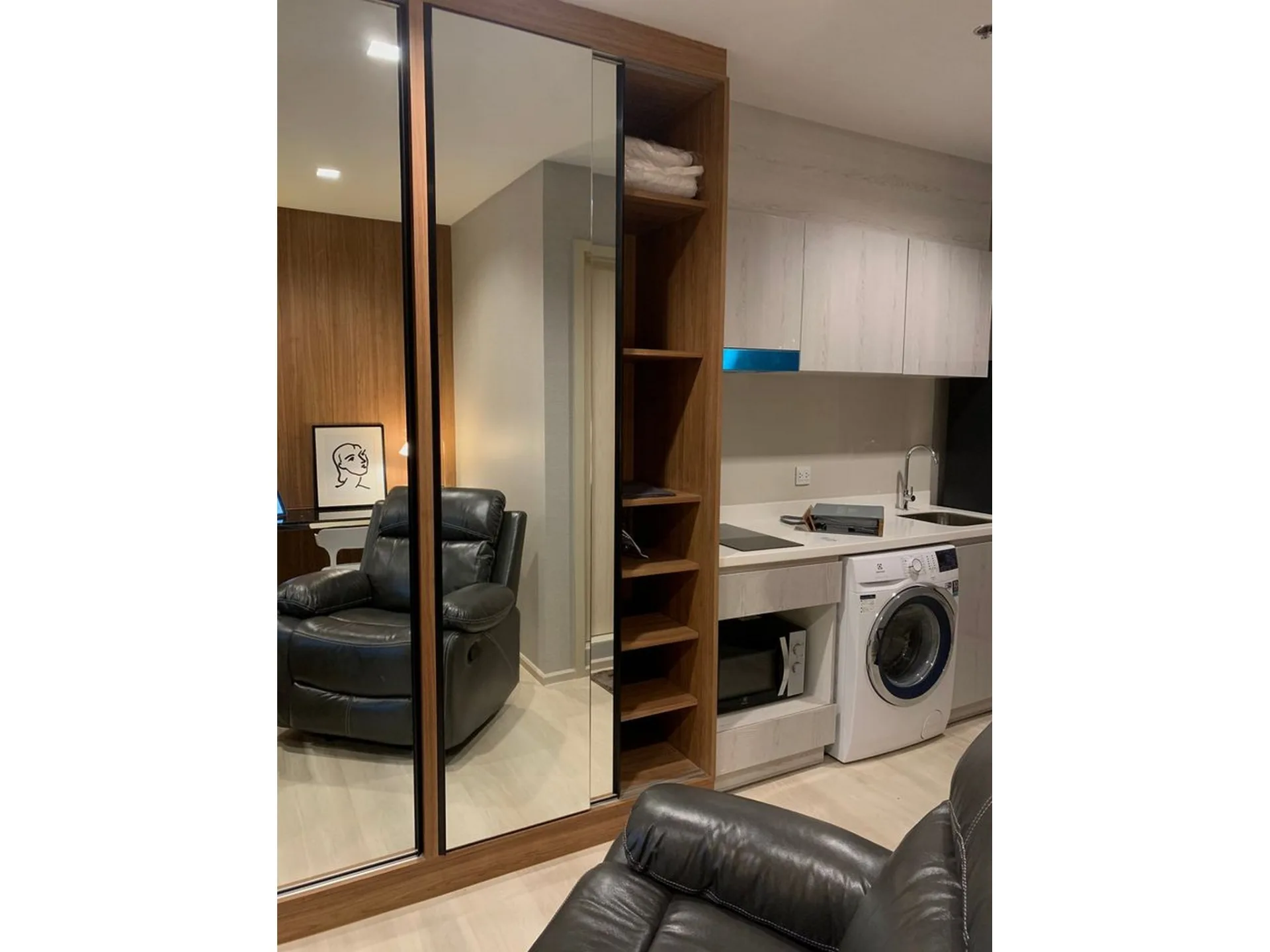 Property photos for Life One Wireless