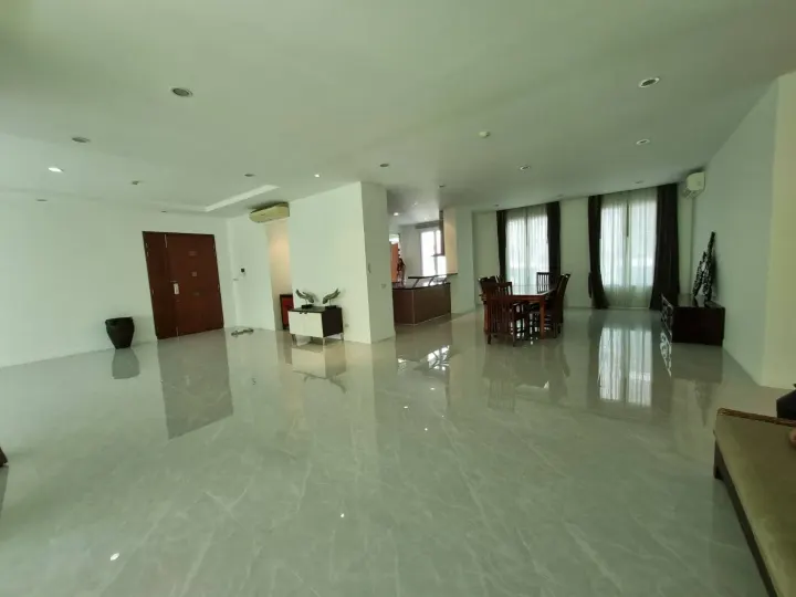 Property photos for The Verandah - Sukhumvit Soi 23