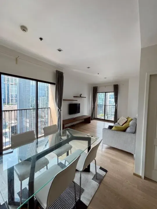 Property photos for Noble Refine