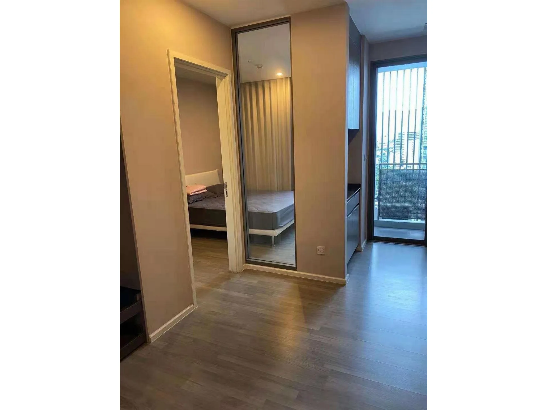 Property photos for The Room Sukhumvit 69