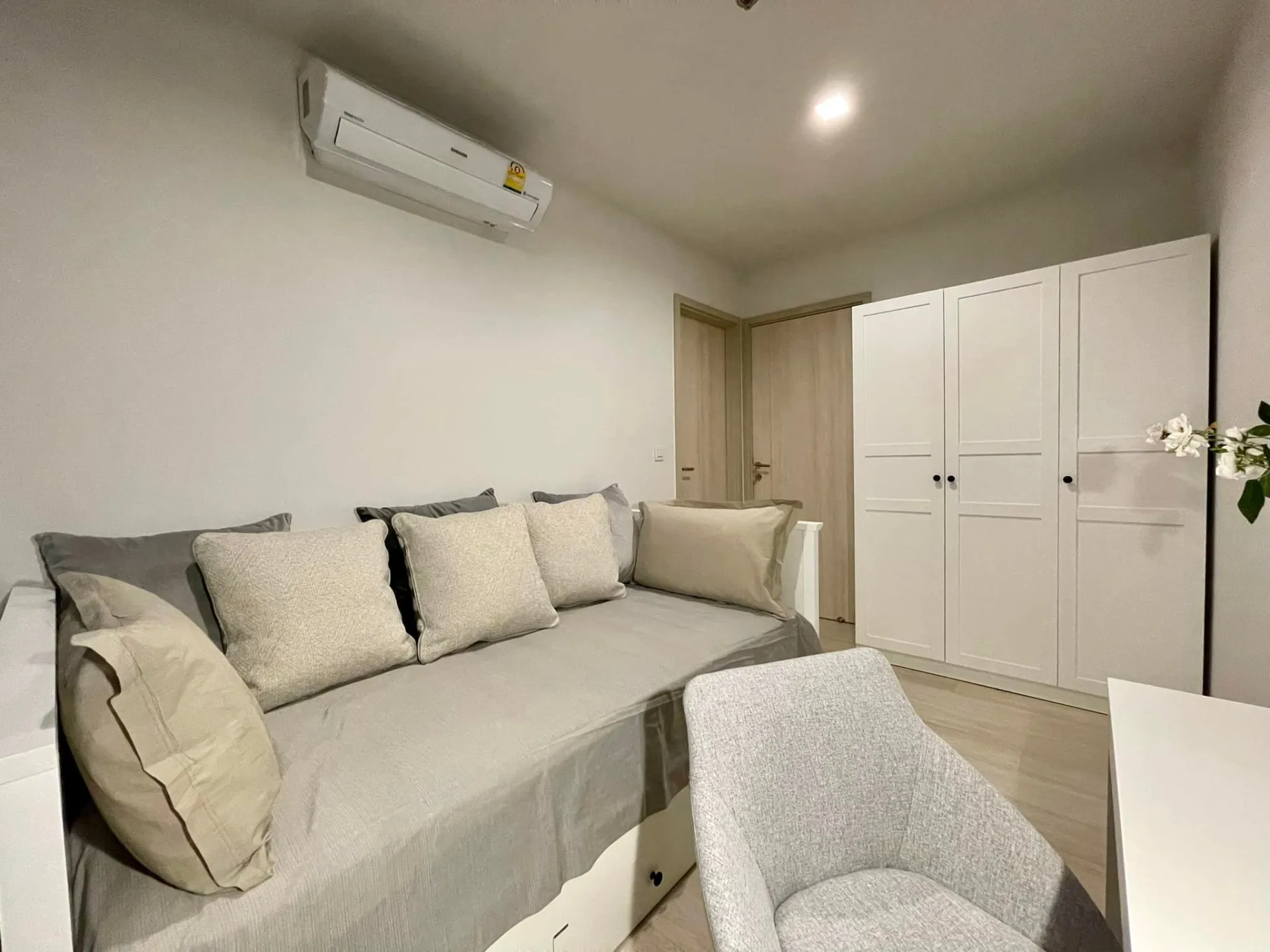 Property photos for Life One Wireless