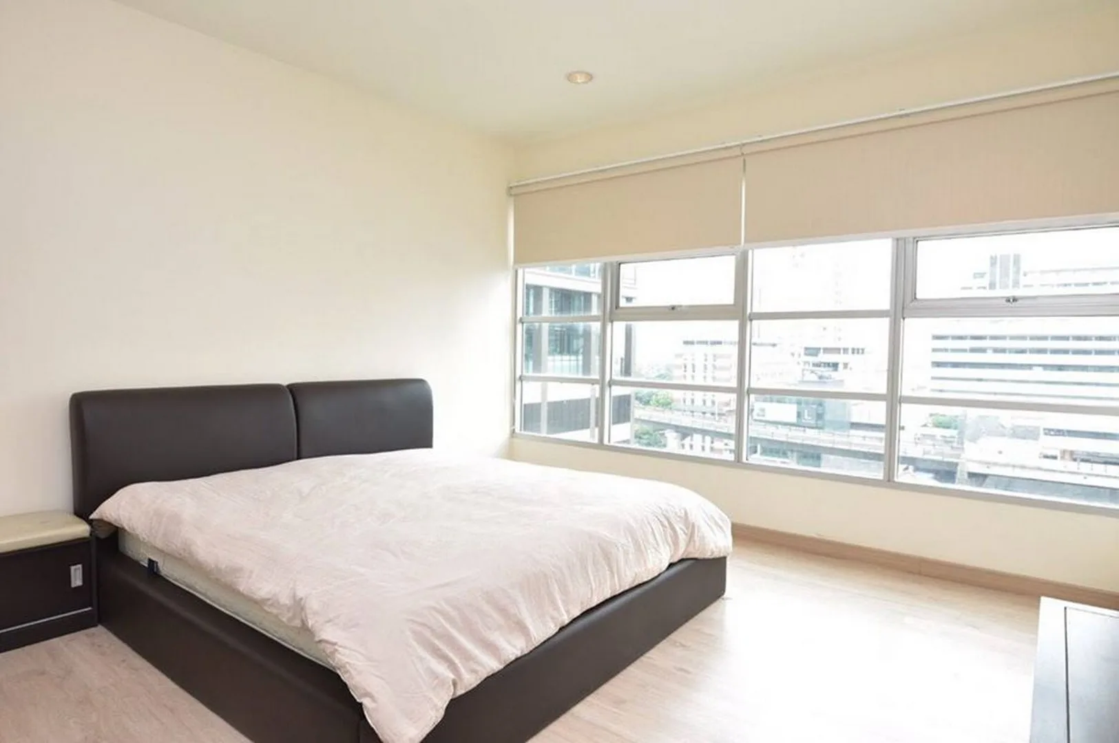 Property photos for Baan Klang Krung Siam - Pathumwan