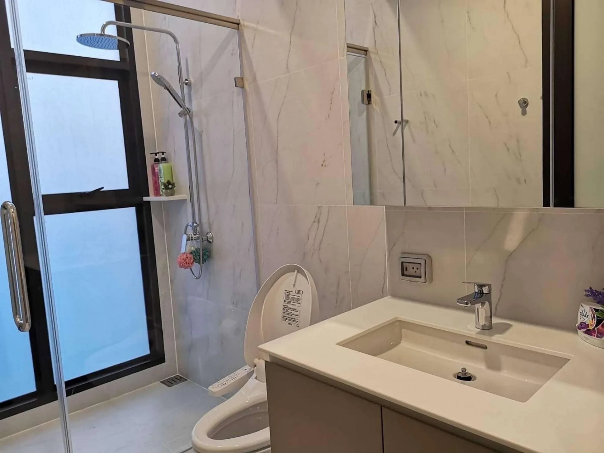 Property photos for Chewathai Residence Asoke