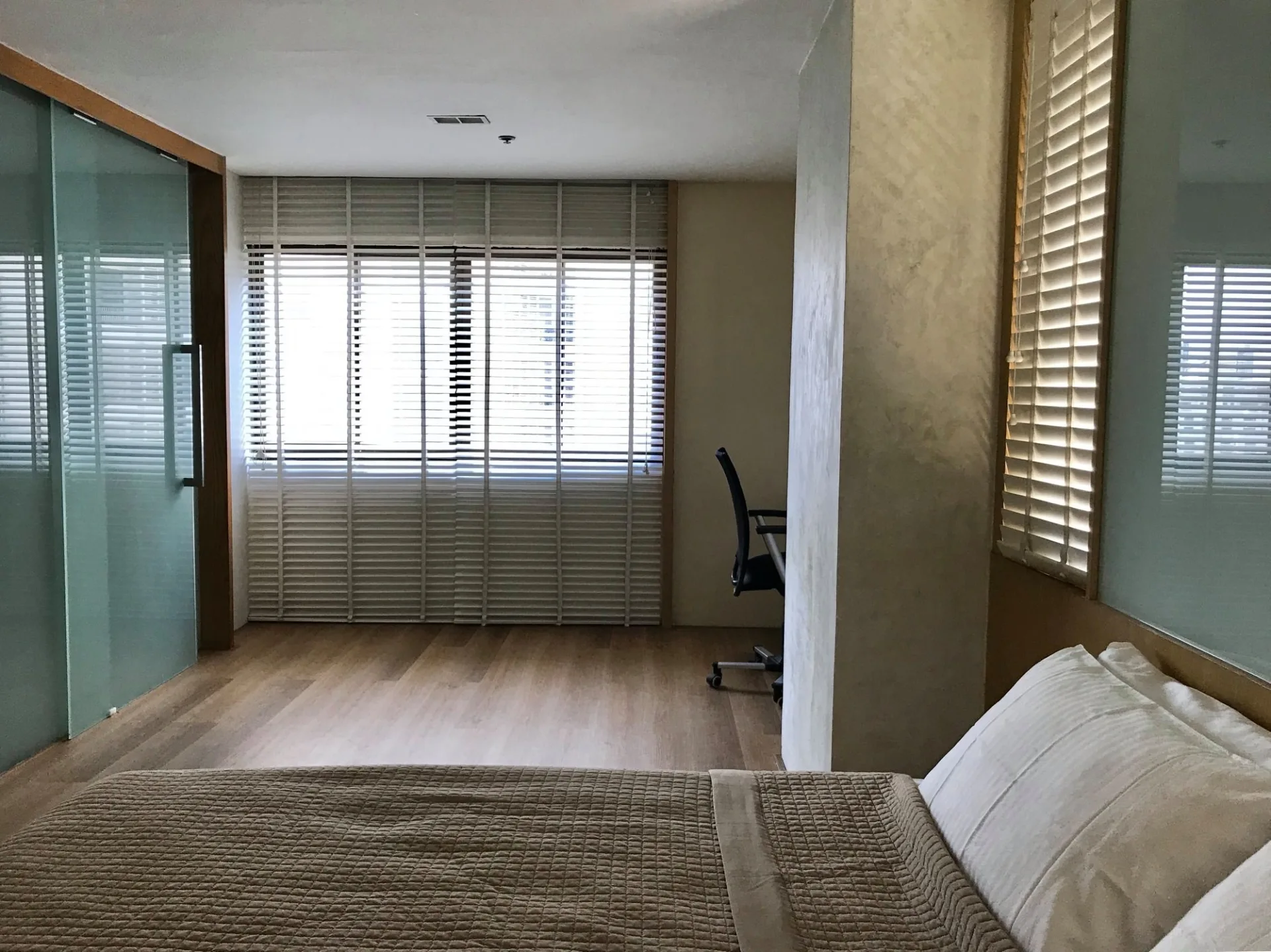 Property photos for The Royal Place 2