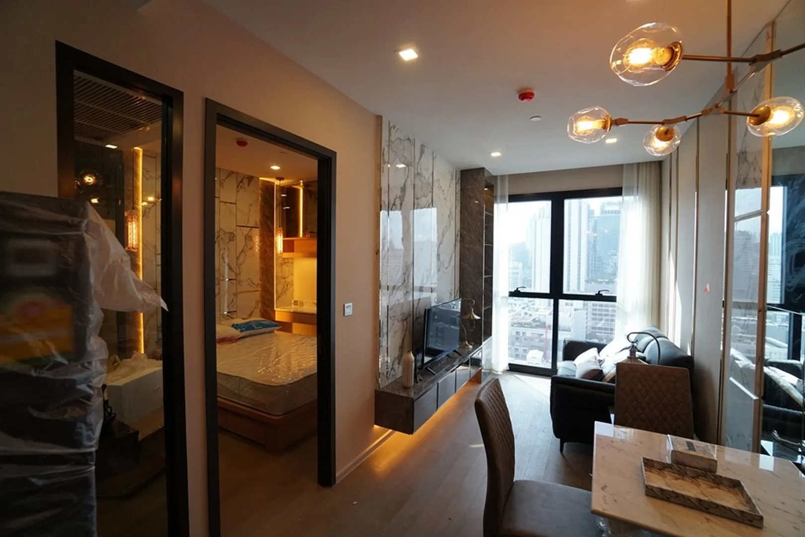 Property photos for Ashton Asoke