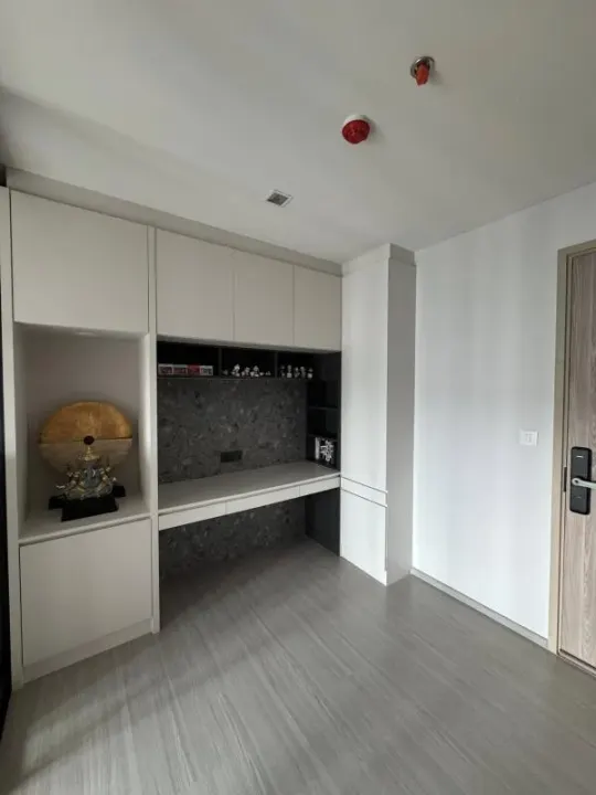 Property photos for Life Sathorn Sierra