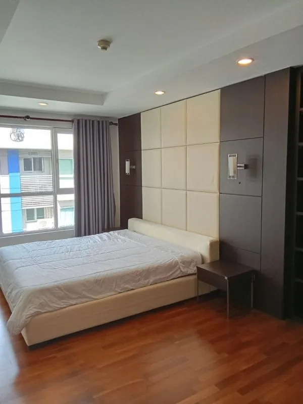Property photos for Avenue 61