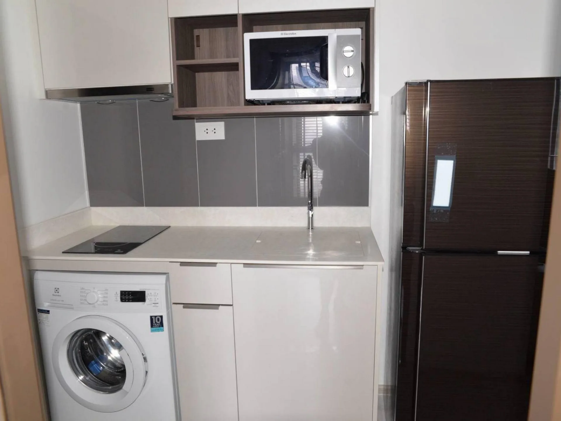 Property photos for Ideo Mobi Asoke