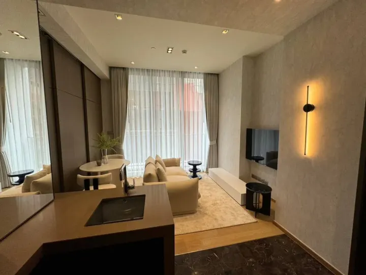 Property photos for 28 Chidlom