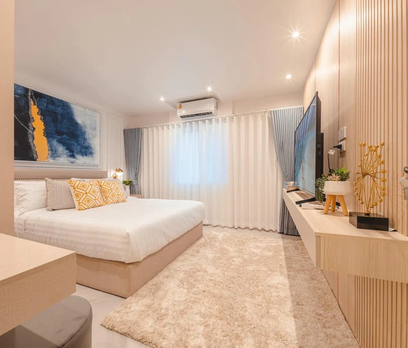 Property photos for Fortune Condo Town