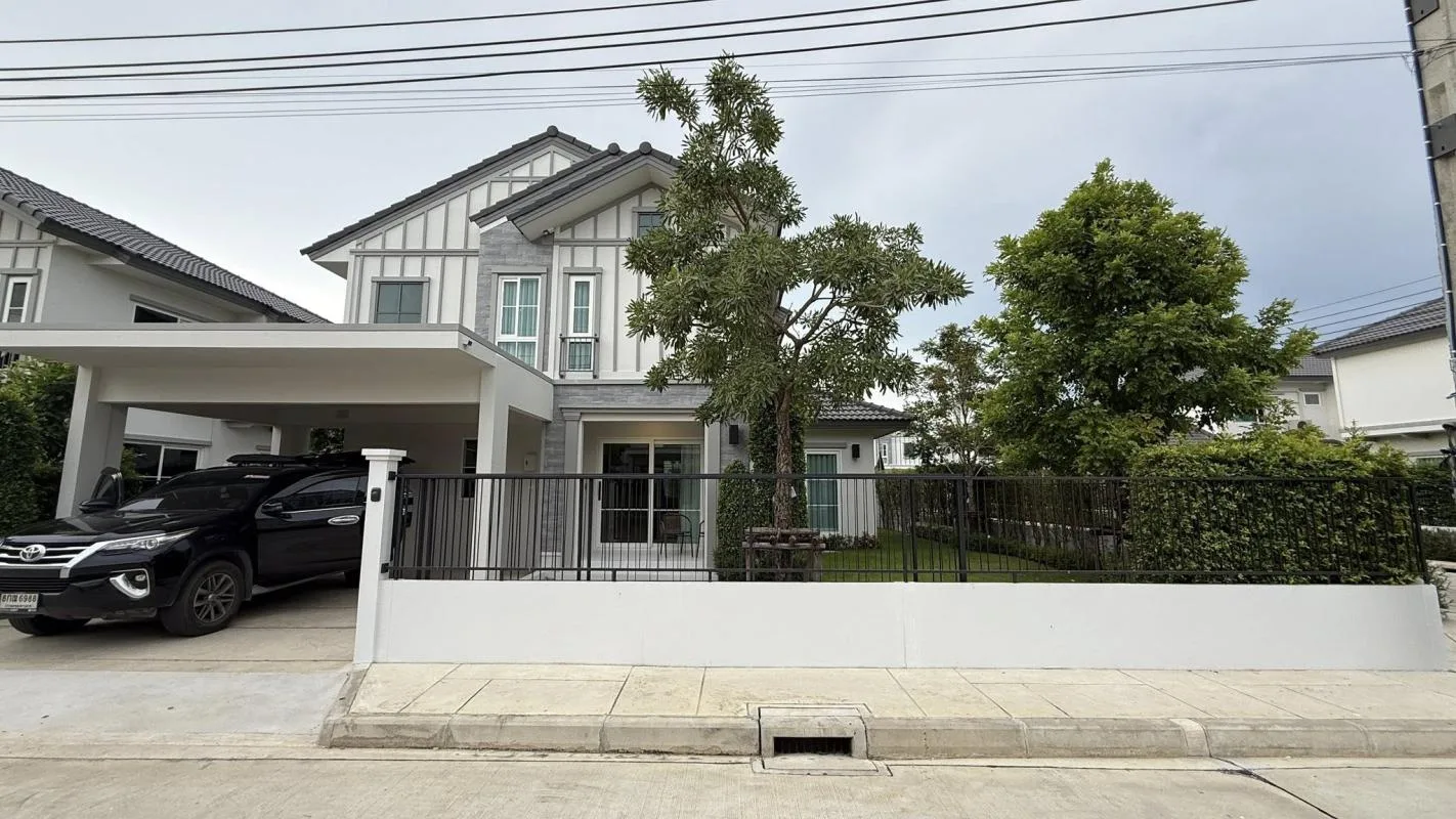 Property photos for Villaggio Srinakarin-bangna