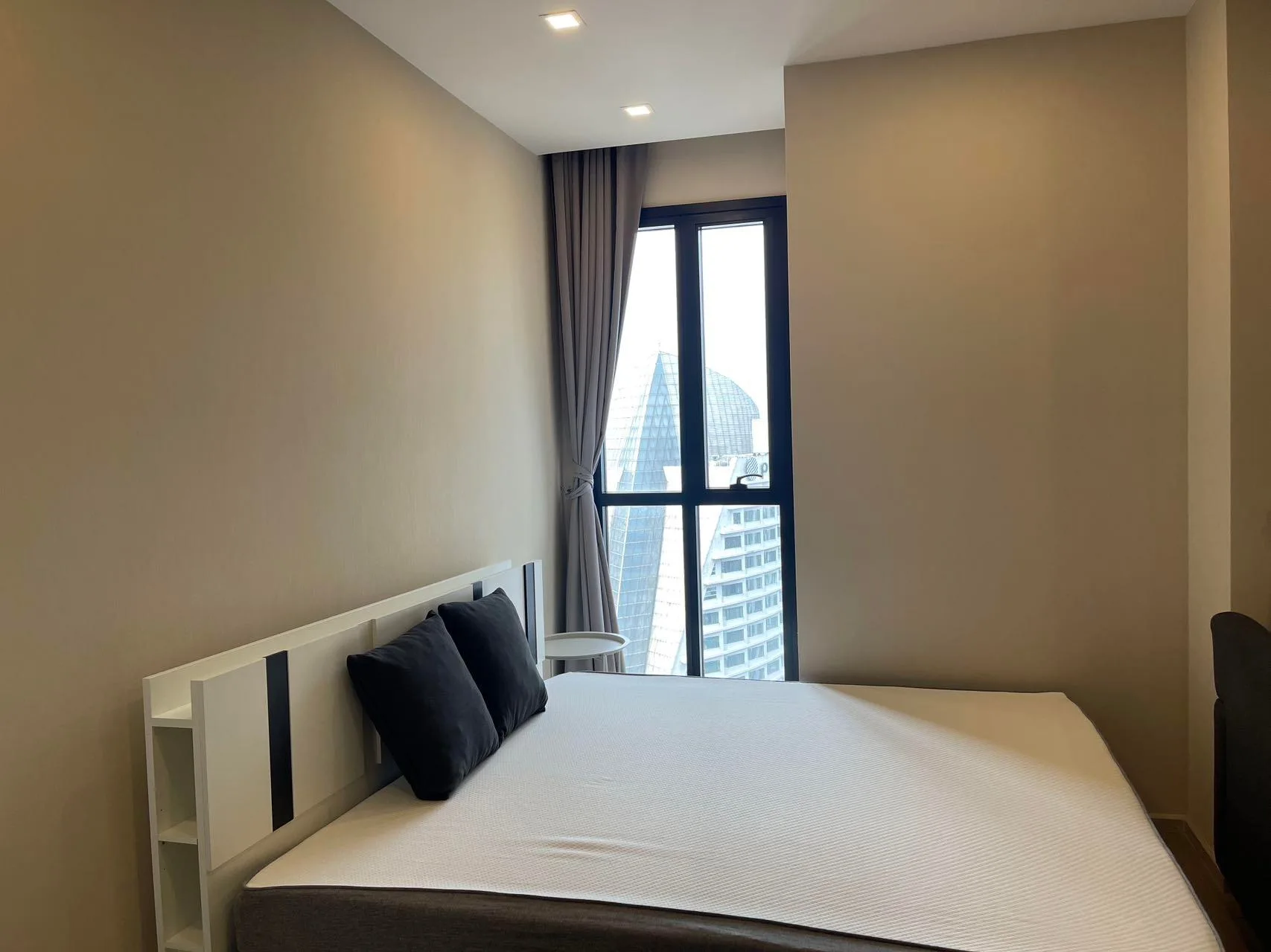 Property photos for Ashton Asoke