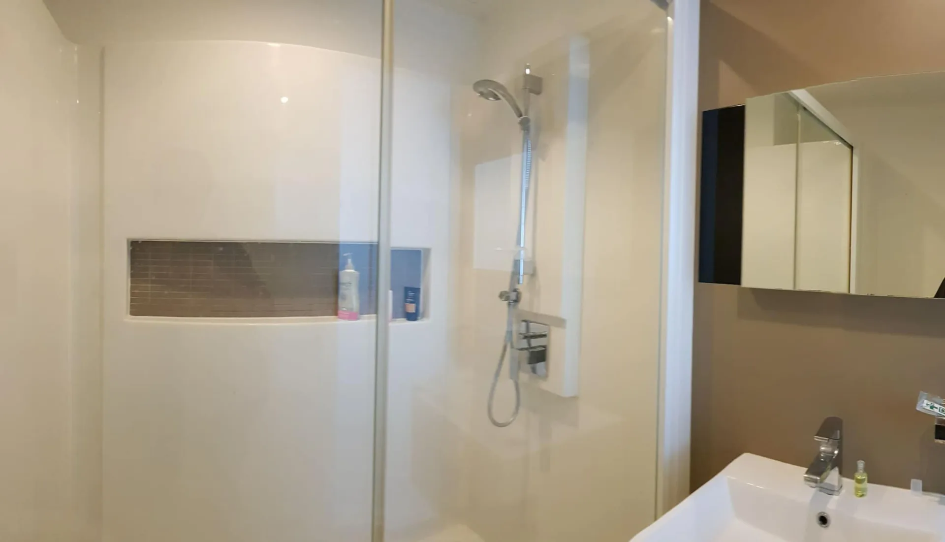Property photos for The Room Sathorn - Taksin