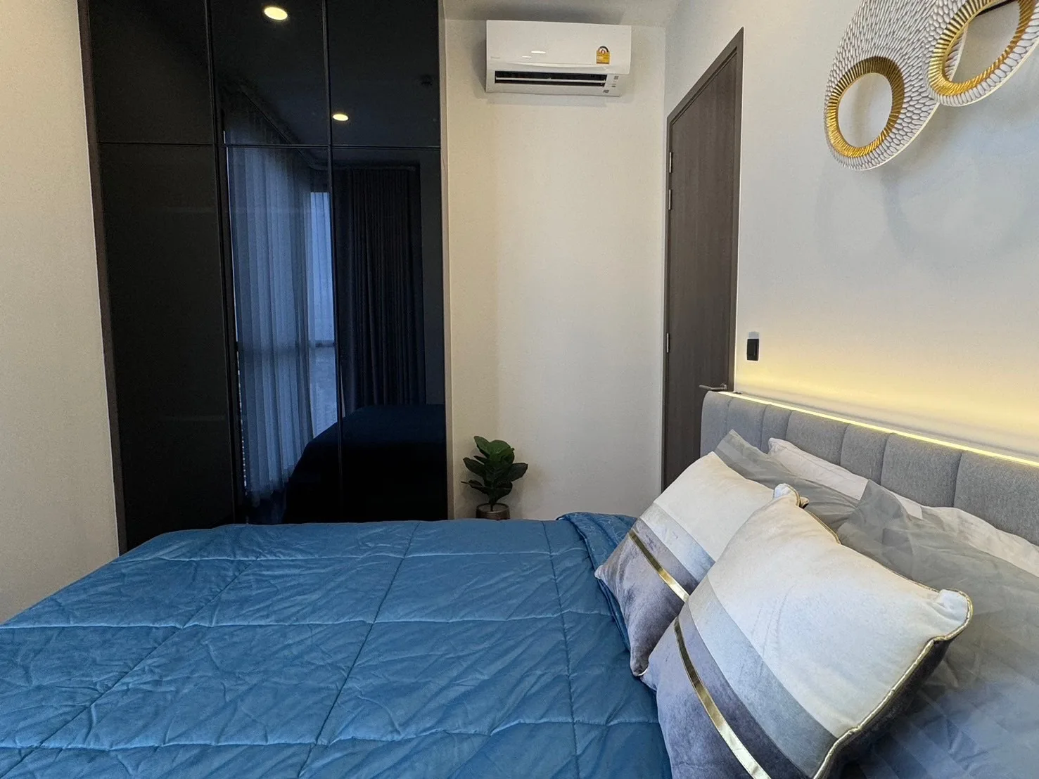 Property photos for Park Origin Thonglor