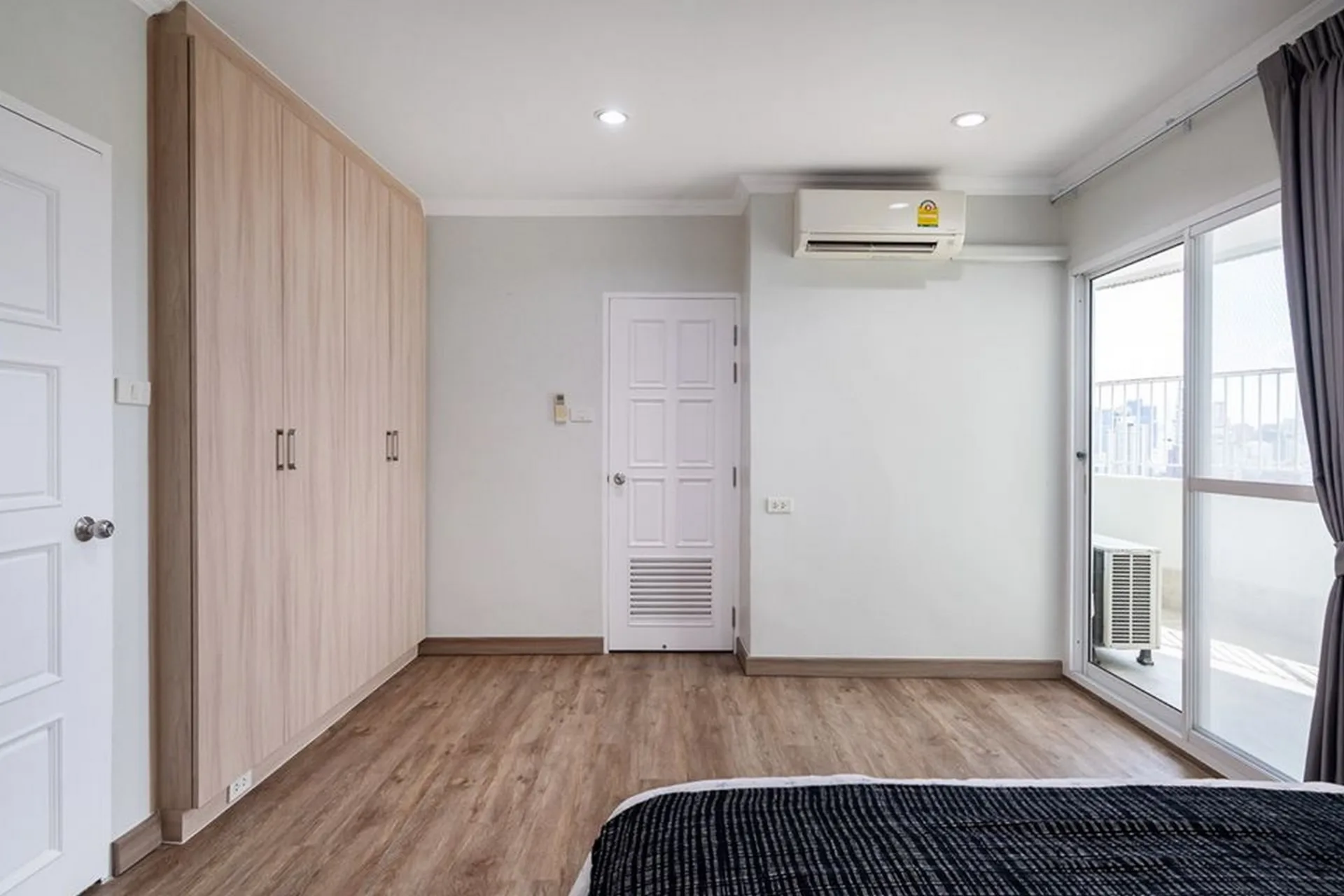 Property photos for Fifty Fifth Tower