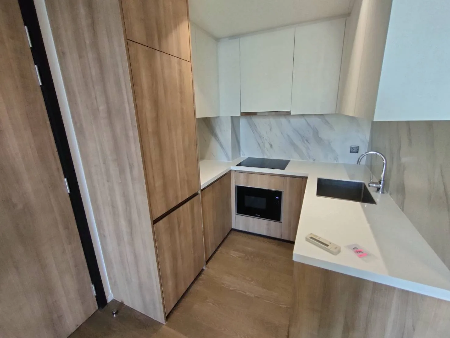 Property photos for MUNIQ Sukhumvit 23