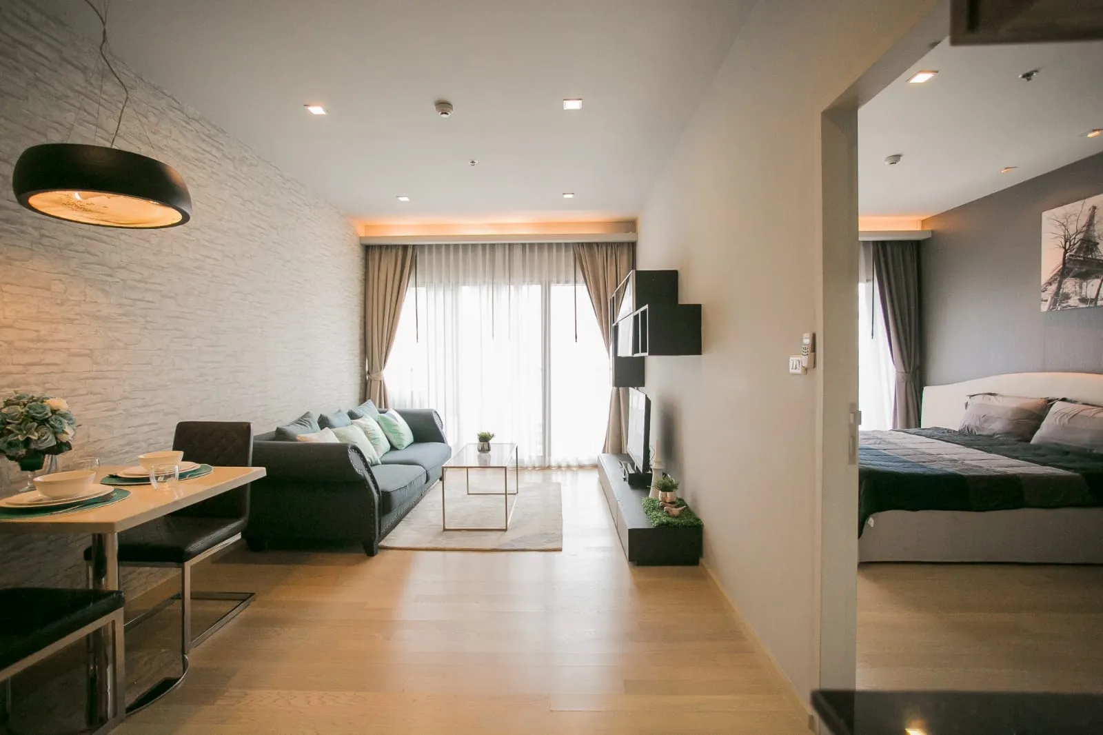 Property photos for Noble Refine