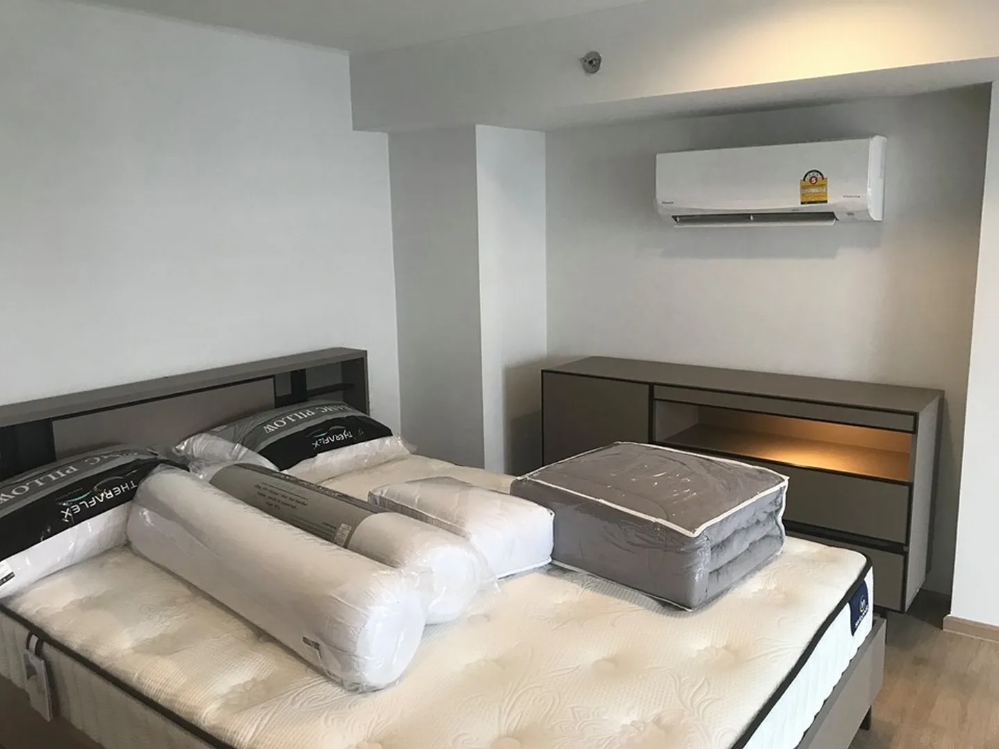 Property photos for Ideo New Rama 9