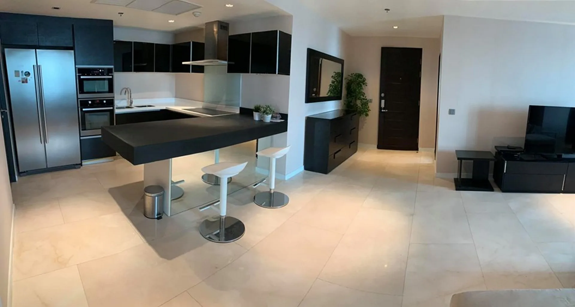 Property photos for Eight Thonglor Residence