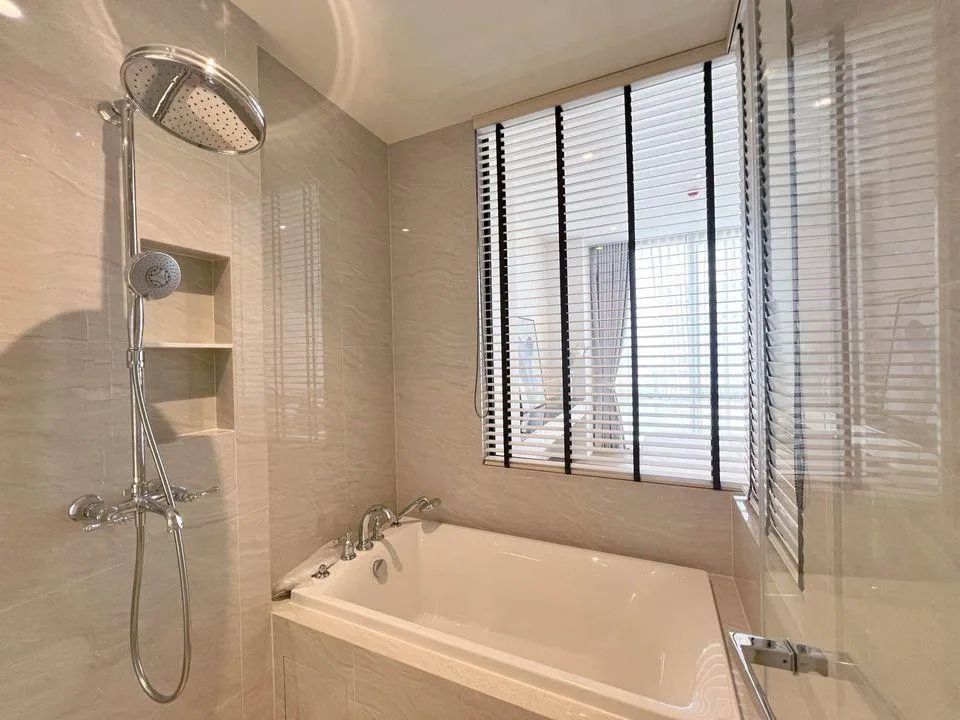 Property photos for Muniq Langsuan
