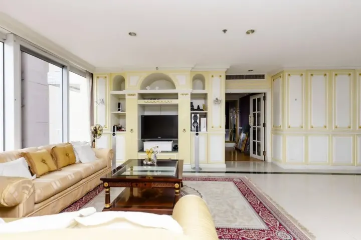 Property photos for Langsuan Ville