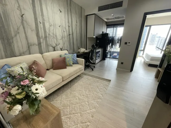 Property photos for The Room Phayathai