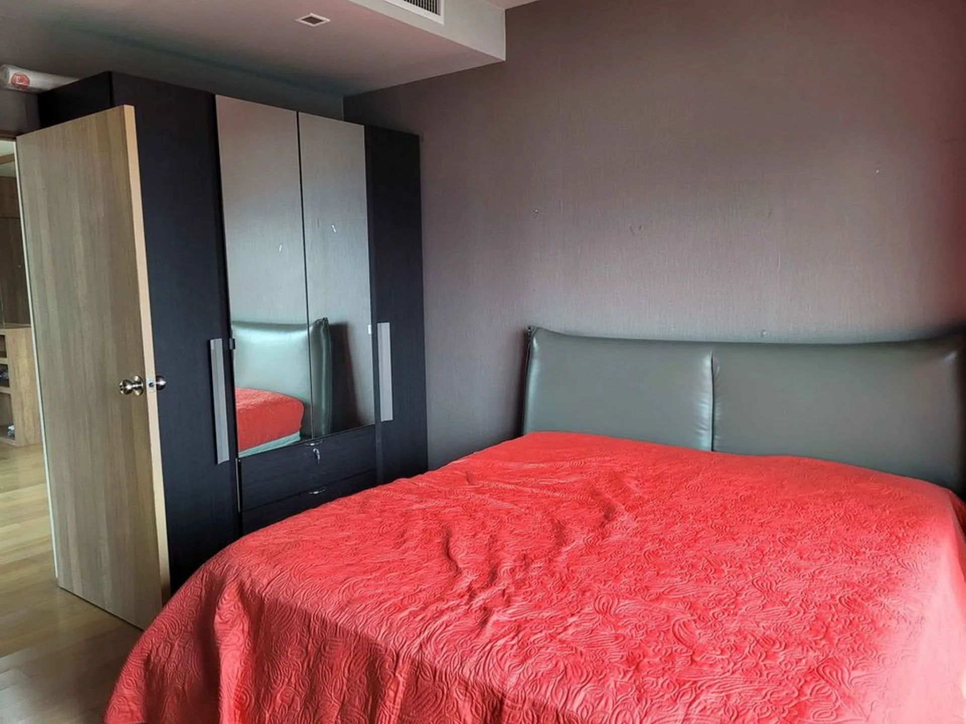Property photos for Noble Revent