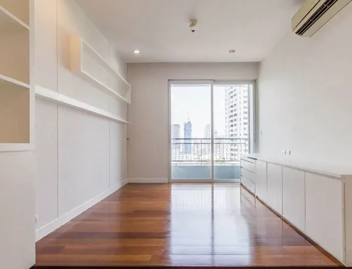 Property photos for Circle Condominium