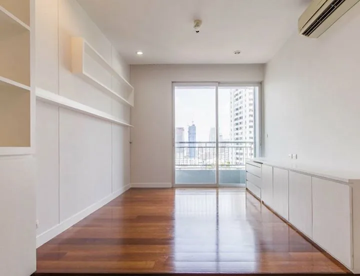 Property photos for Circle Condominium