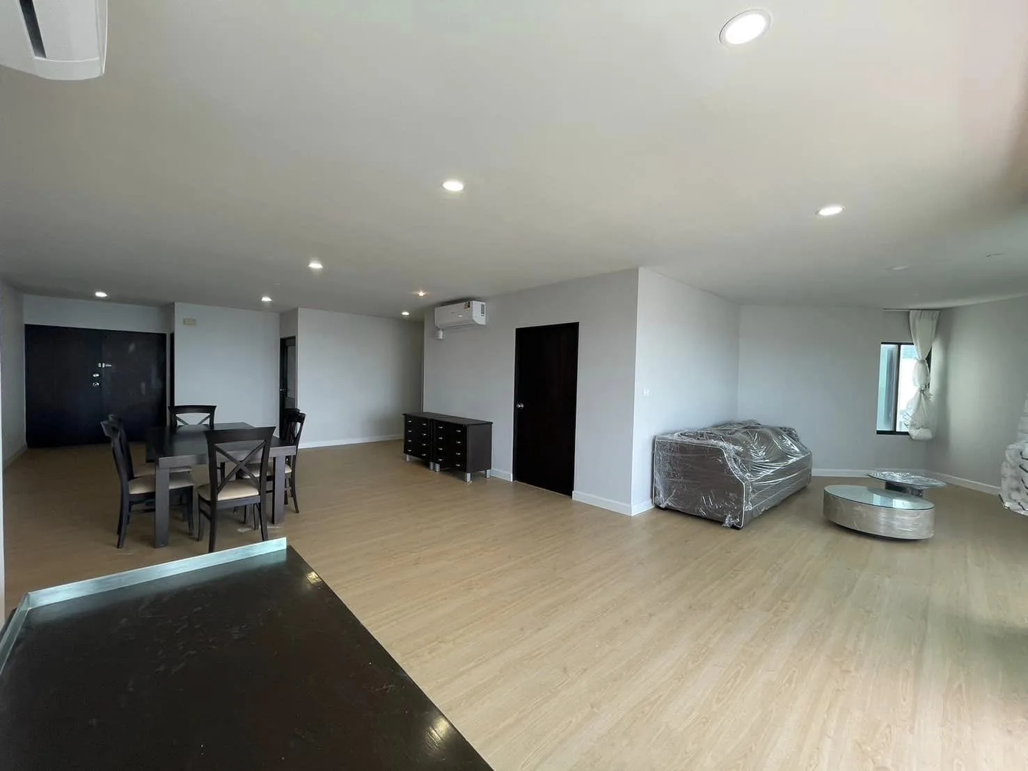 Property photos for Sathorn Gardens