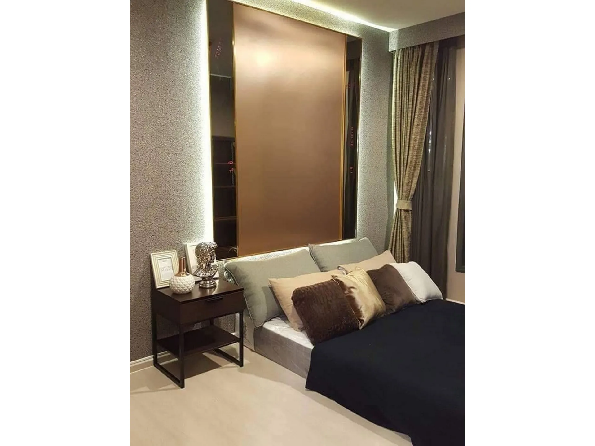 Property photos for Life Sukhumvit 48