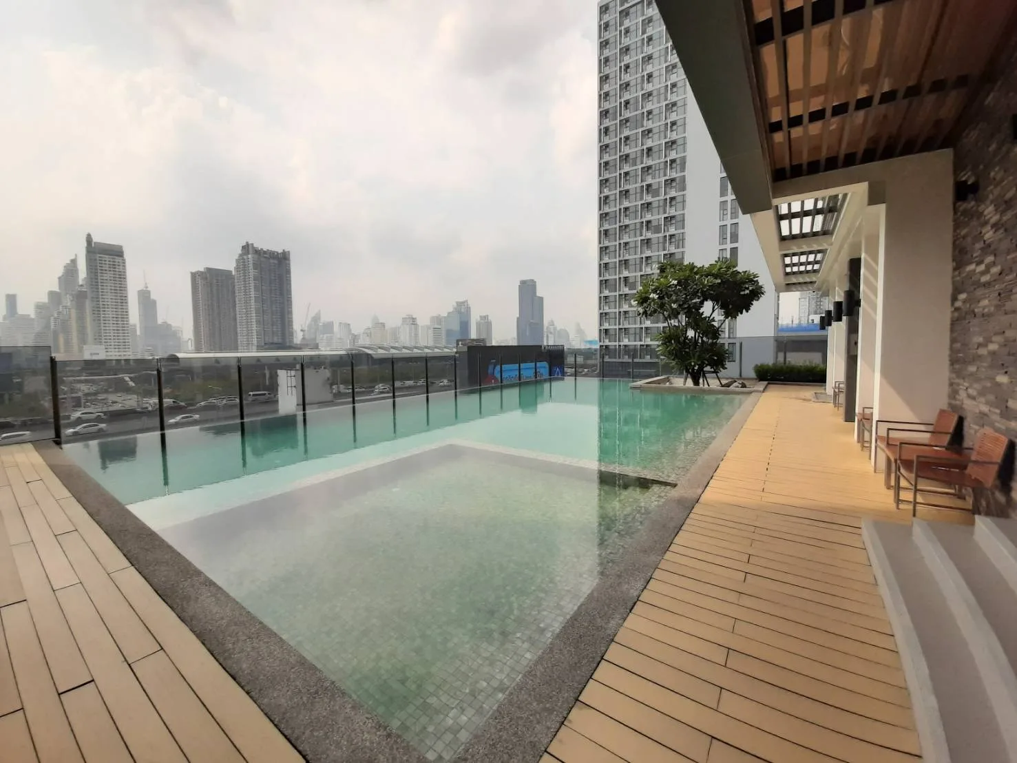 Property photos for Rhythm Asoke 2