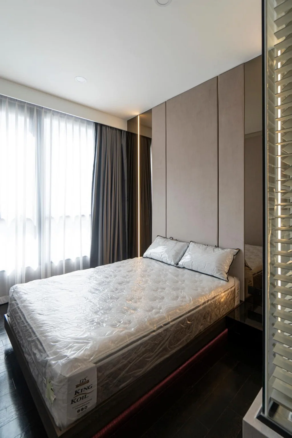 Property photos for Park Origin Thonglor