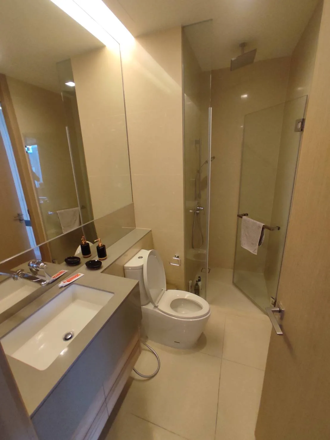 Property photos for The Esse Asoke