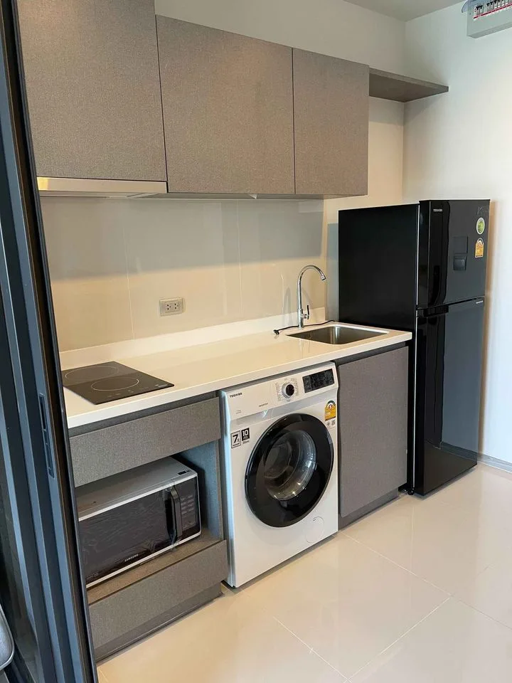 Property photos for Life Asoke Hype