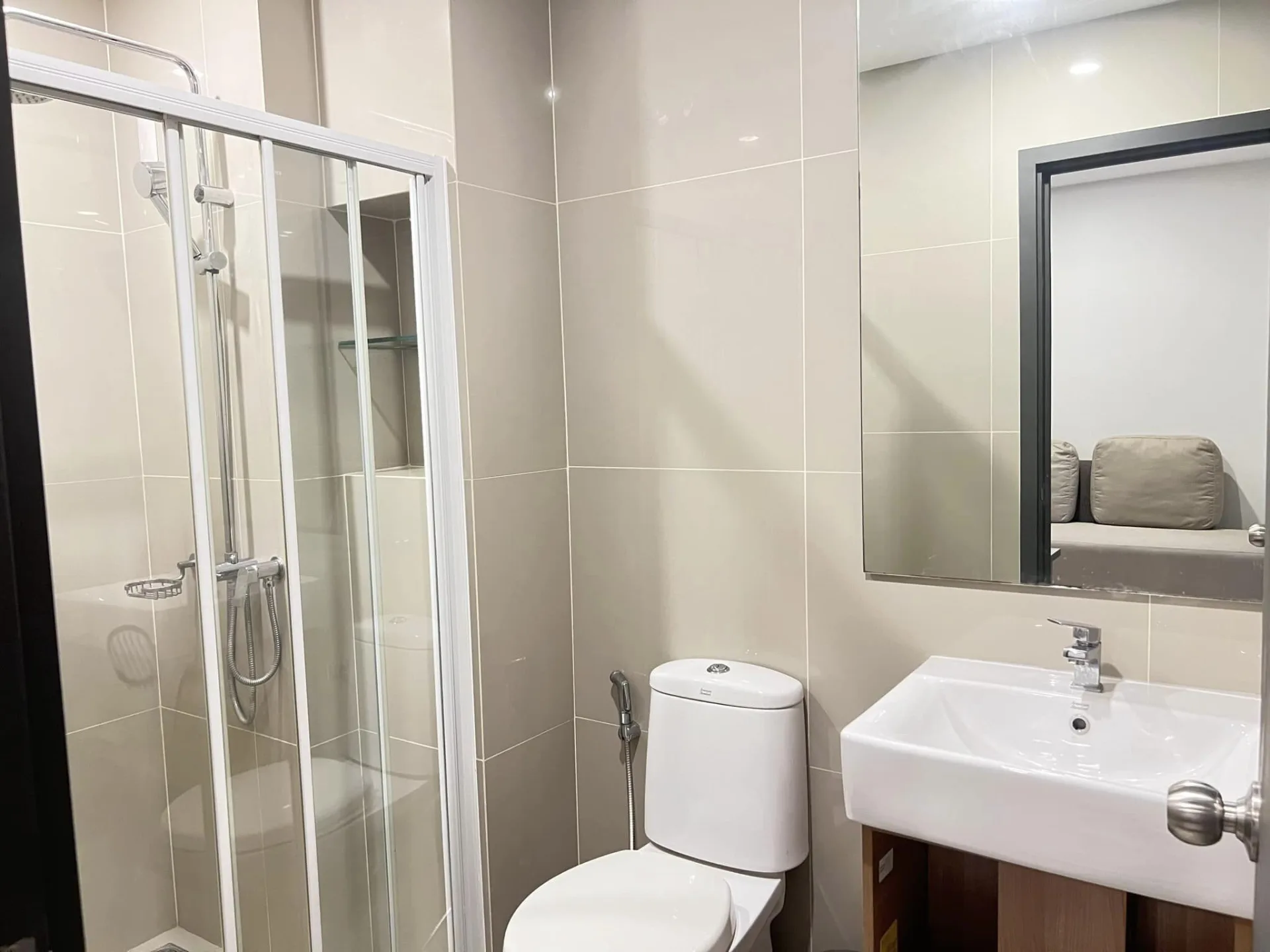 Property photos for Elio Del Nest Udomsuk
