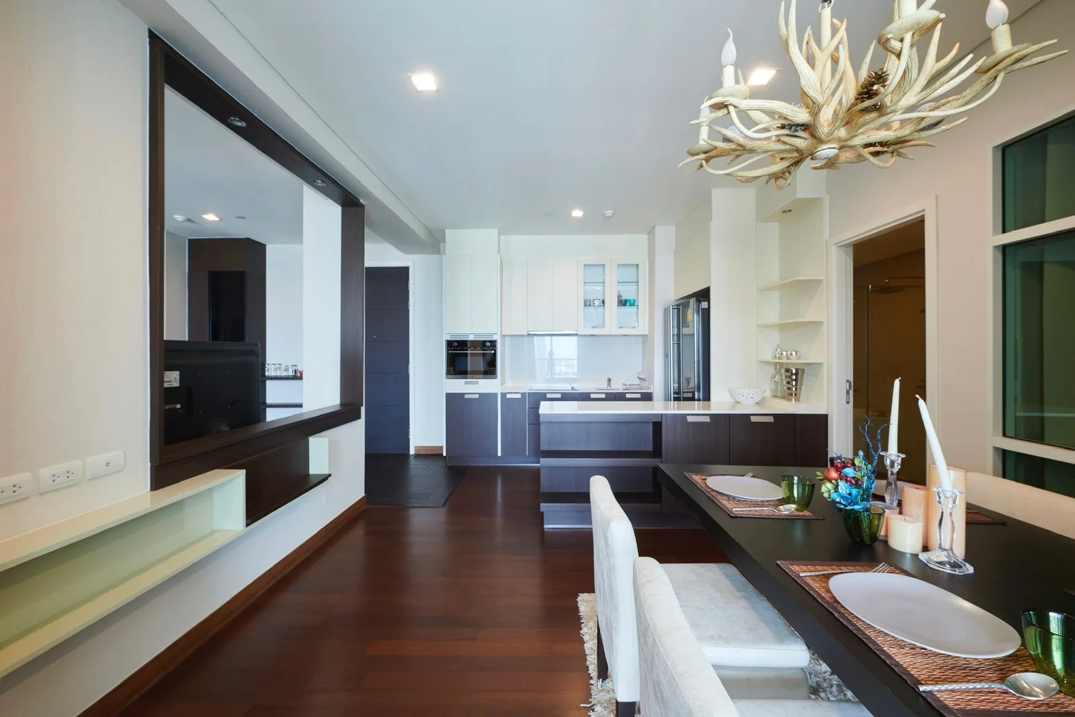 Property photos for Ivy Thonglor