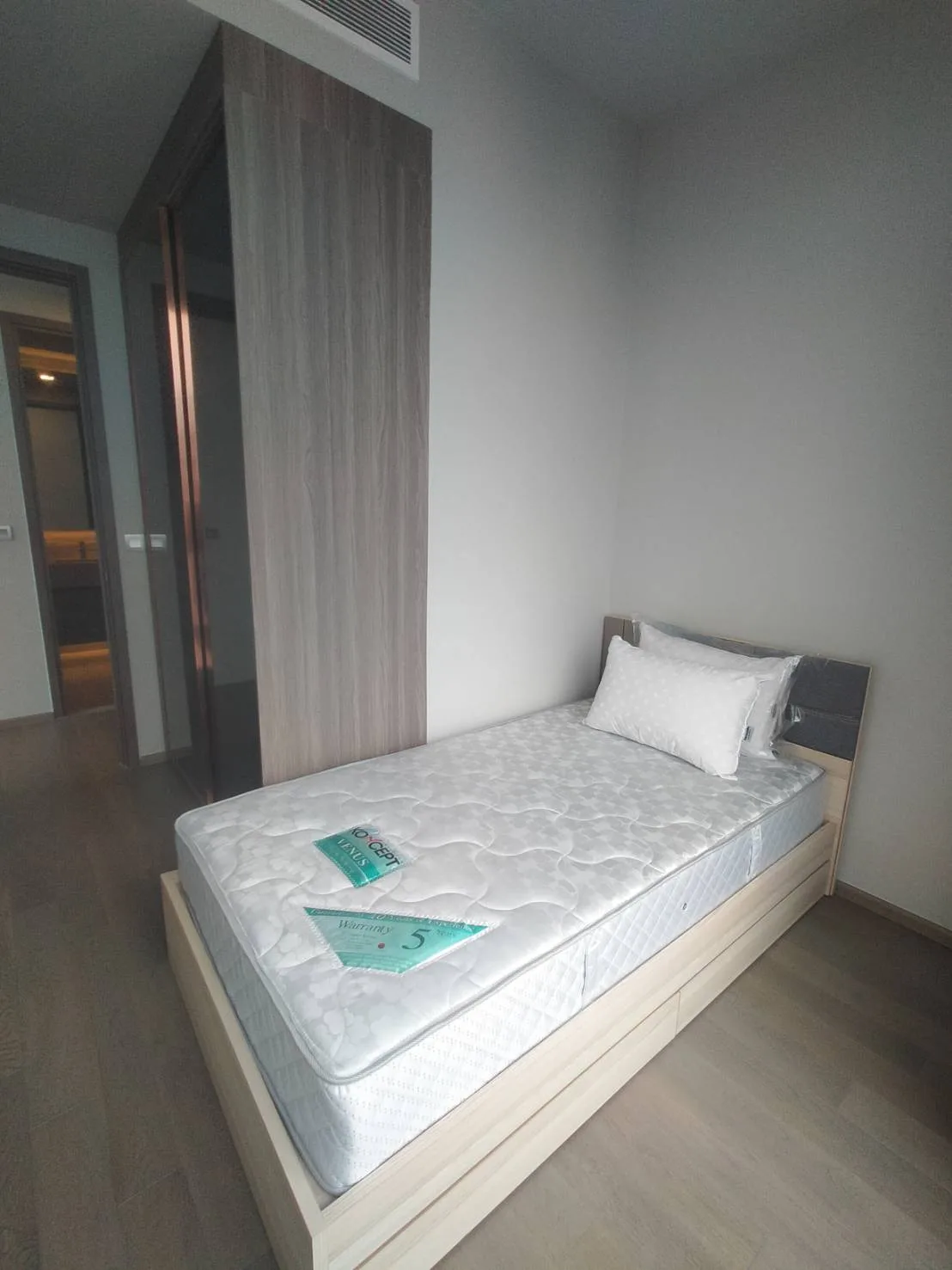 Property photos for Celes Asoke