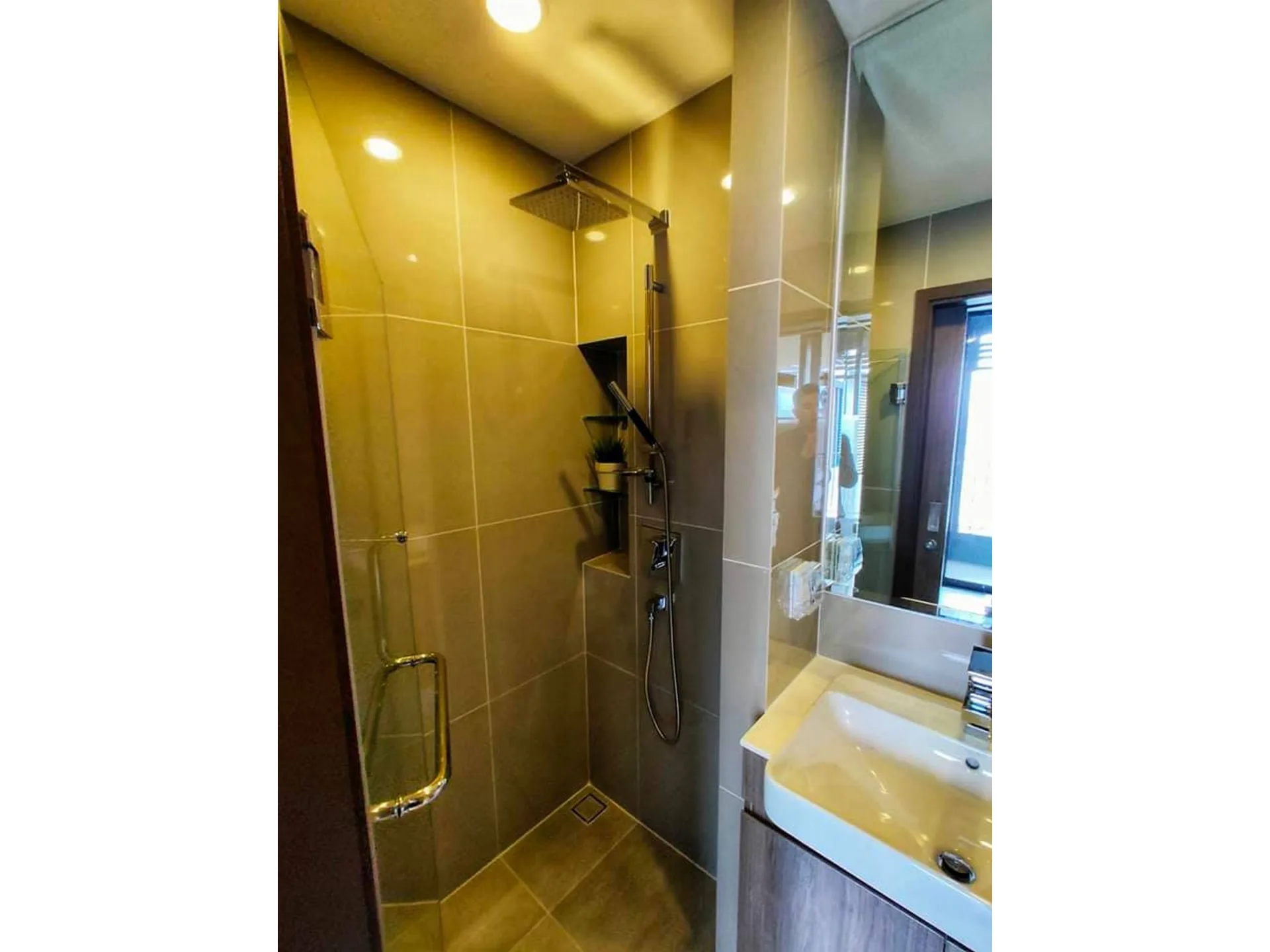Property photos for Ideo Mobi Asoke