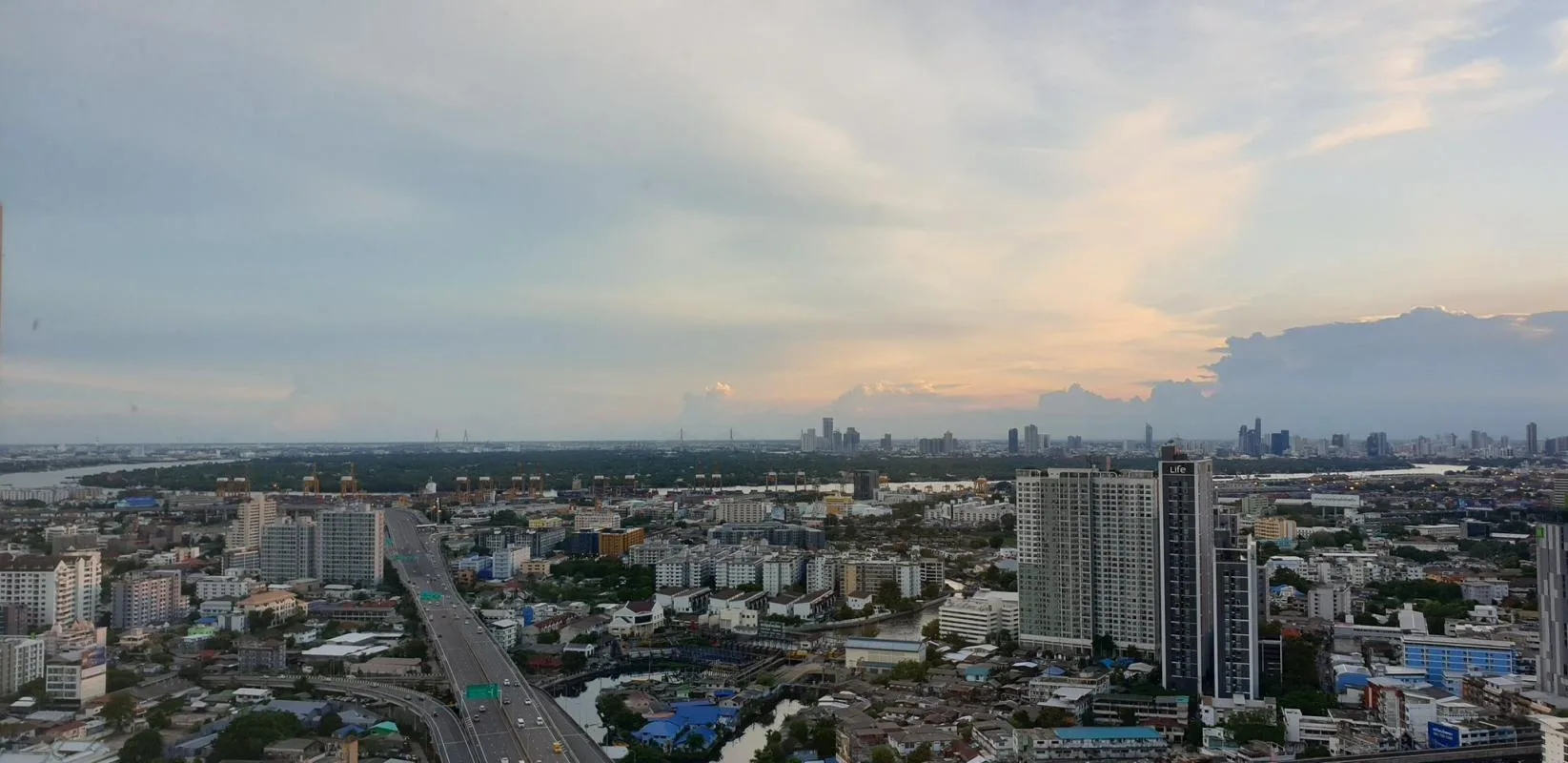 Property photos for The Base Park West Sukhumvit 77