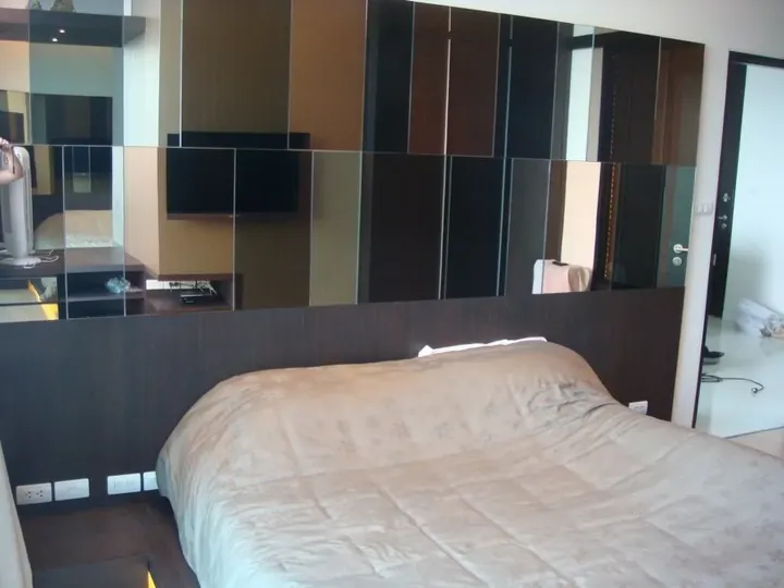 Property photos for Eight Thonglor Residence