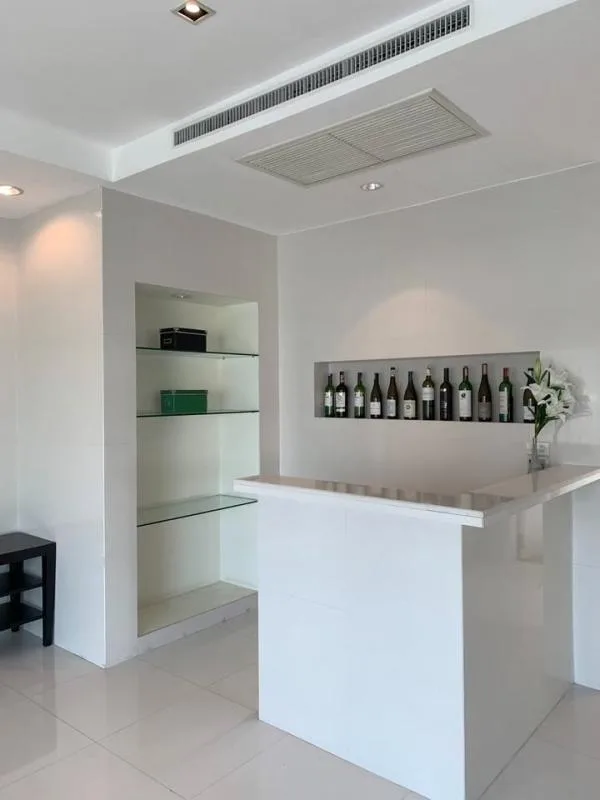 Property photos for Royal Residence Park