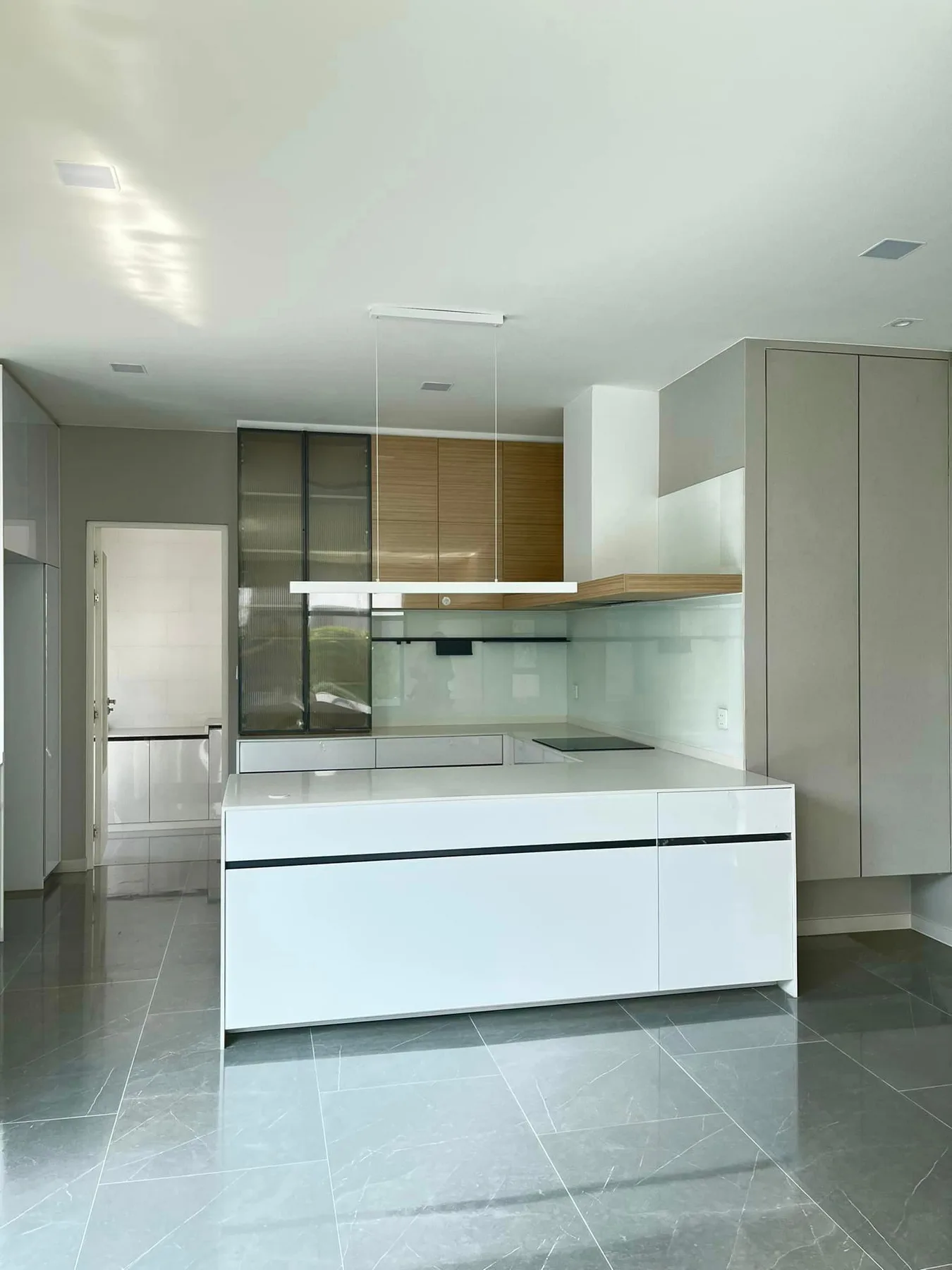 Property photos for Mantana Motorway-New Krungthepkreetha