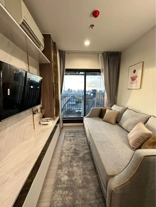 Property photos for Life Asoke Hype
