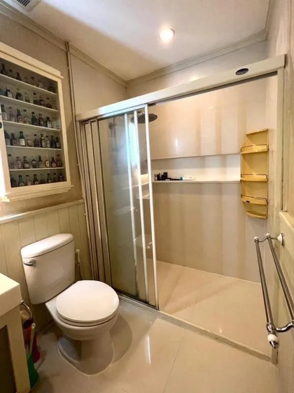 Property photos for Sathorn Happy Land Tower