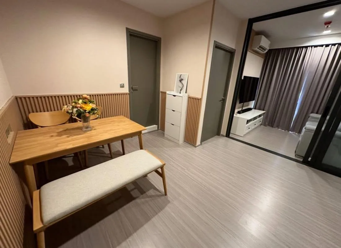 Property photos for Life Asoke Hype