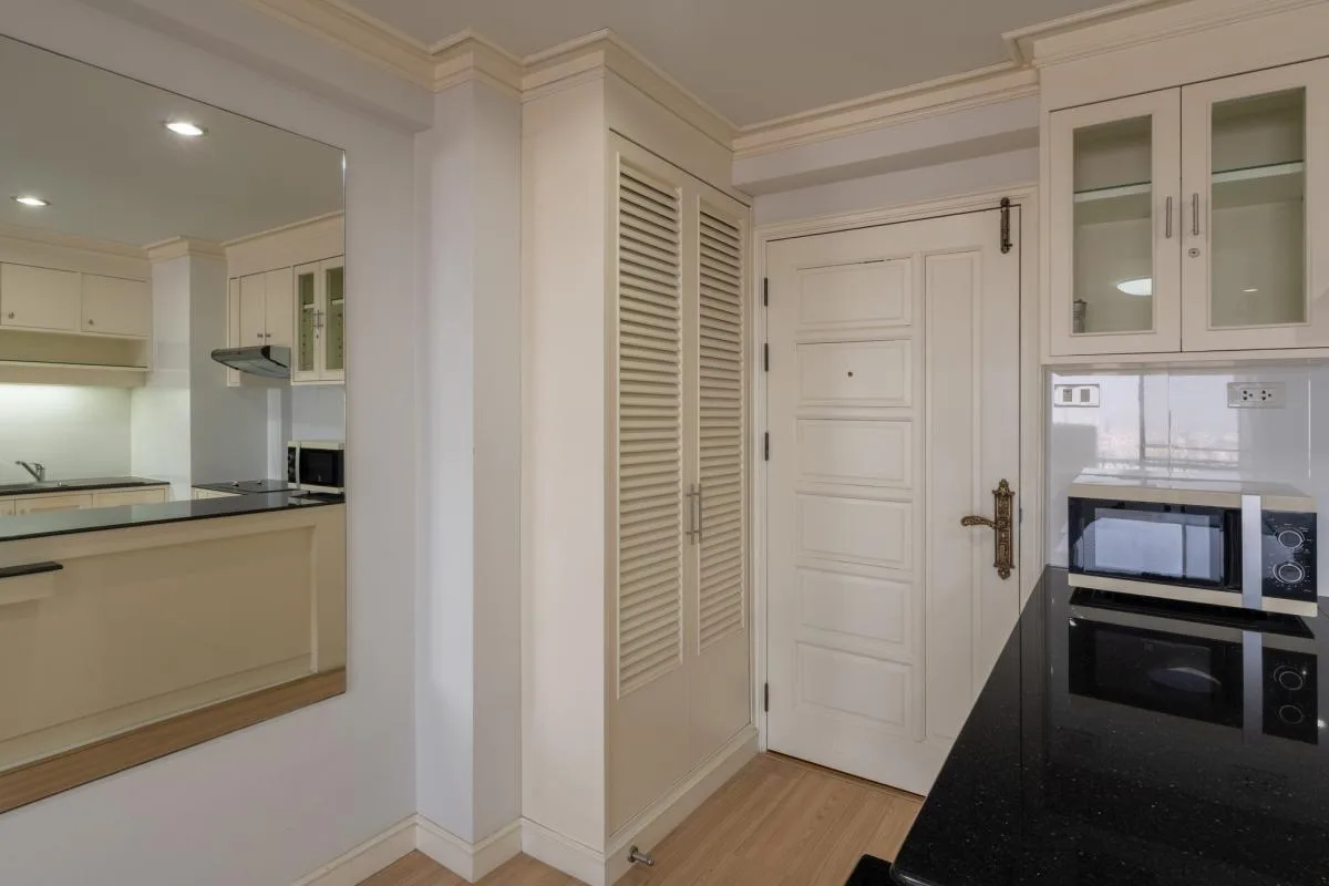 Property photos for Regent Srinakarin Tower