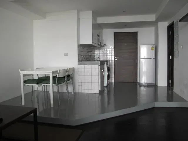 Property photos for Royal Navin Tower