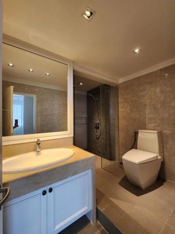 Property photos for Monet House Apartment