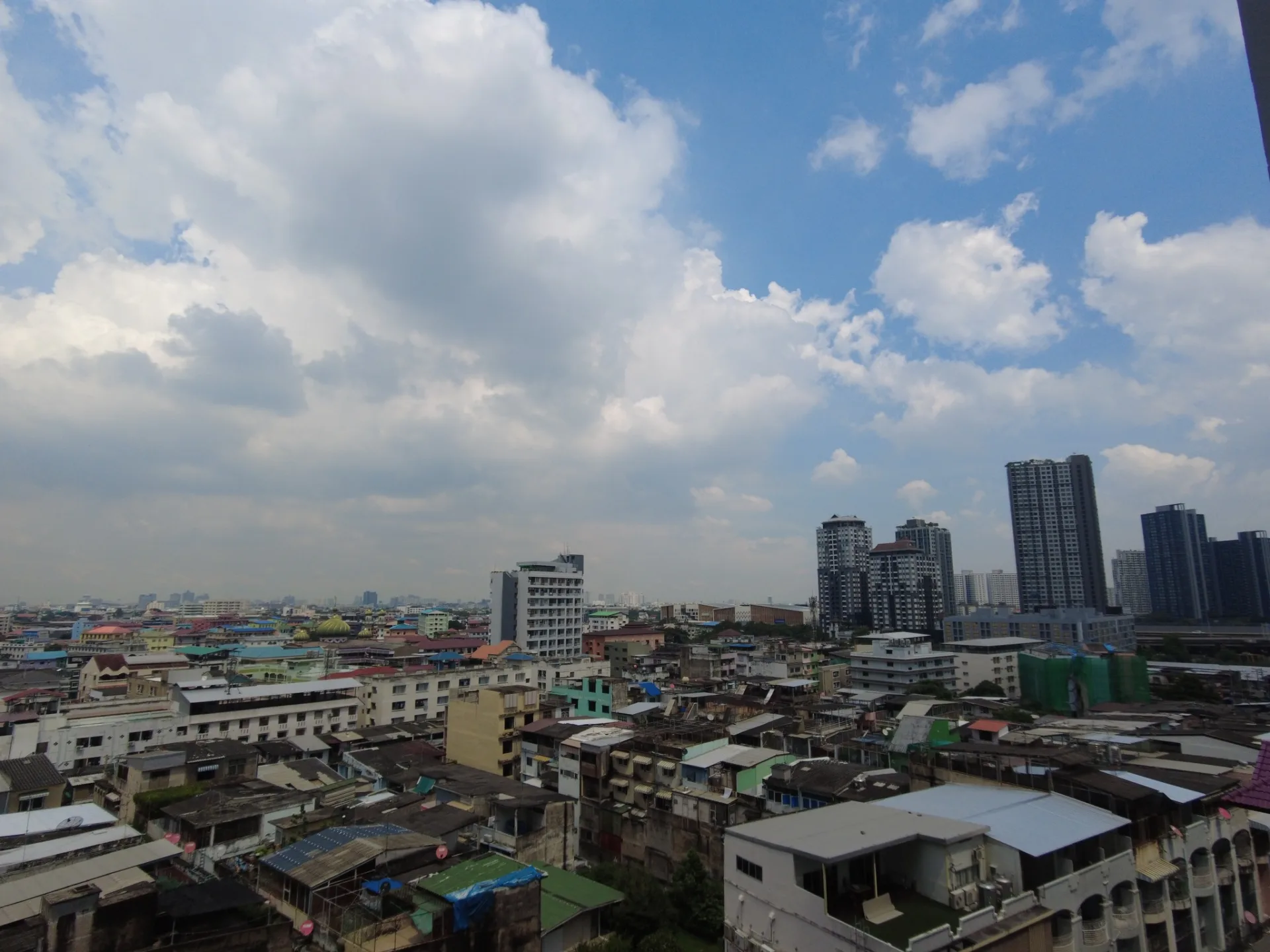 Property photos for The Bloom Sukhumvit 71